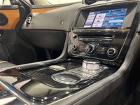 USED 2013 63 JAGUAR XJ 3.0 D V6 PORTFOLIO LONGWHEEL BASE 4d 275 BHP  Spectacular Jaguar 3.0 Portfolio LWB ,  Panoramic Glass Electric Slide Roof, Full Black Leather Interior