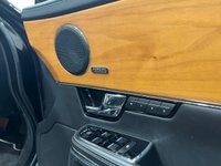 USED 2013 63 JAGUAR XJ 3.0 D V6 PORTFOLIO LONGWHEEL BASE 4d 275 BHP  Spectacular Jaguar 3.0 Portfolio LWB ,  Panoramic Glass Electric Slide Roof, Full Black Leather Interior