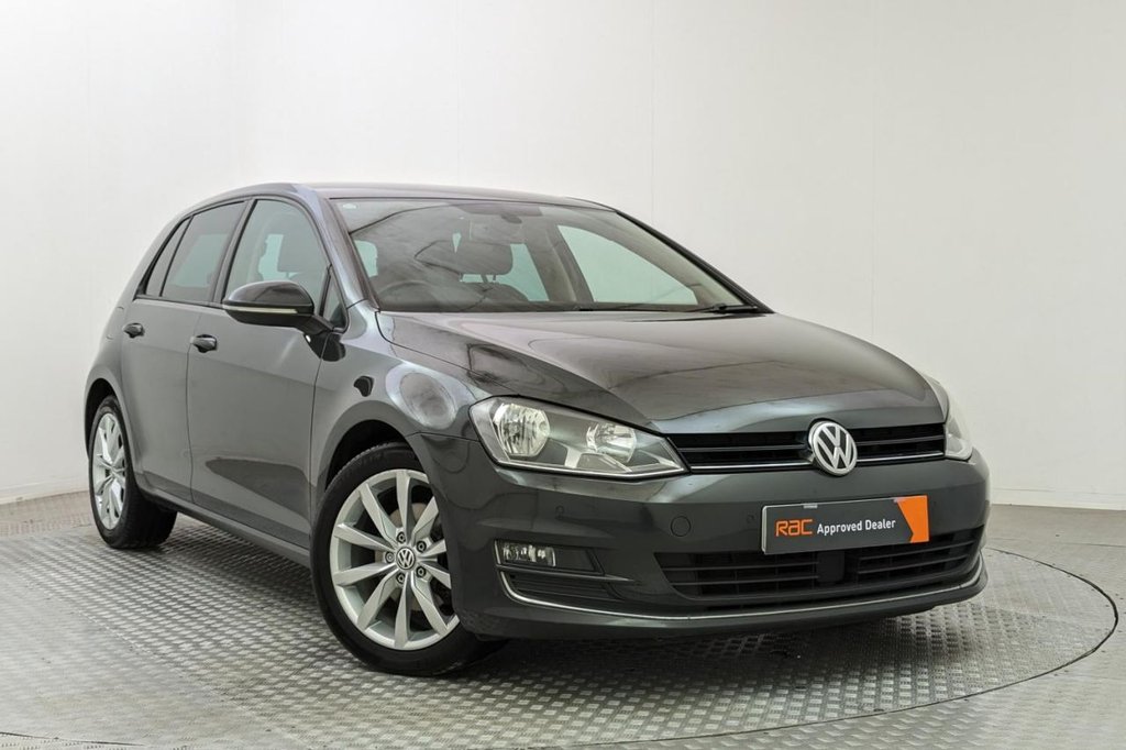 USED 2015 65 VOLKSWAGEN GOLF 1.6 GT TDI BLUEMOTION TECHNOLOGY 5d  