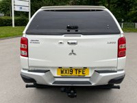 USED 2019 19 MITSUBISHI L200 2.4 DI-D 4WD WARRIOR DCB 178 BHP ** NO VAT * *  SAT NAV ** LOW MILES