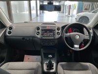 USED 2009 58 VOLKSWAGEN TIGUAN 2.0 TDI SE SUV 5dr Diesel Manual 4WD Euro 4 (140 ps) Heated Seats,F+R P.Sensors