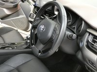 USED 2019 19 TOYOTA CHR 1.8 EXCEL 5d 122 BHP SAT NAV LEATHER HEATED CAMERA TOYOTA WARRANTY TILL MARCH 2029