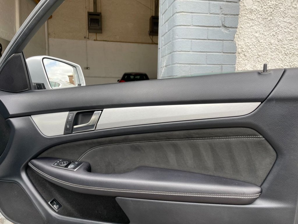 USED 2015 15 MERCEDES-BENZ C-CLASS 2.1 C250 CDI AMG SPORT EDITION PREMIUM 2d 202 BHP 