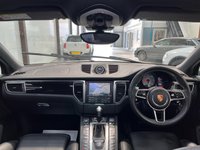 USED 2015 15 PORSCHE MACAN 3.0 TD V6 S SUV 5dr Diesel PDK 4WD Euro 6 (s/s) (258 ps) Pan Roof, &pound;23k Extras, Sat Nav