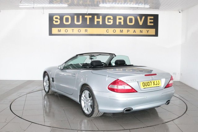 2007 MERCEDES-BENZ SL 3.5 SL350 2d 272 BHP - Photo 7