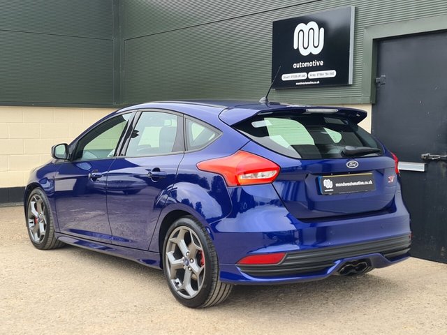 View our FORD FOCUS