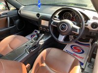 USED 2013 13 MAZDA MX-5 1.8 I VENTURE EDITION 2d 125 BHP 2013 'LIMITED EDITION' MAZDA MX-5 1.8 VENTURE - CONVERTIBLE - MANUAL - TAN LEATHER & ROOF - TOM TOM NAVIGATION - 17 INCH ALLOY WHEELS - SOME SERVICE HISTORY