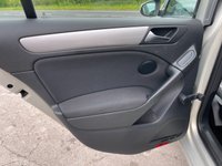 USED 2010 59 VOLKSWAGEN GOLF 1.6 S TDI 5d 89 BHP LOW &pound;35 TAX 70+MPG