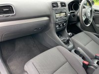 USED 2010 59 VOLKSWAGEN GOLF 1.6 S TDI 5d 89 BHP LOW &pound;35 TAX 70+MPG