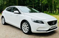 USED 2015 15 VOLVO V40 1.6 D2 SE LUX NAV 5d 113 BHP 