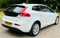 USED 2015 15 VOLVO V40 1.6 D2 SE LUX NAV 5d 113 BHP 