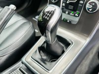 USED 2015 15 VOLVO V40 1.6 D2 SE LUX NAV 5d 113 BHP 