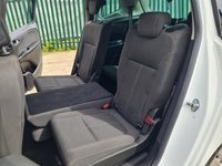 USED 2015 65 VAUXHALL ZAFIRA TOURER 1.4 SRI 5d 138 BHP MPV