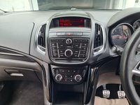 USED 2015 65 VAUXHALL ZAFIRA TOURER 1.4 SRI 5d 138 BHP MPV