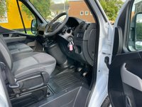 USED 2018 68 RENAULT MASTER 2.3 MM33 BUSINESS PLUS ENERGY DCI 110 BHP Fully Documented Service History