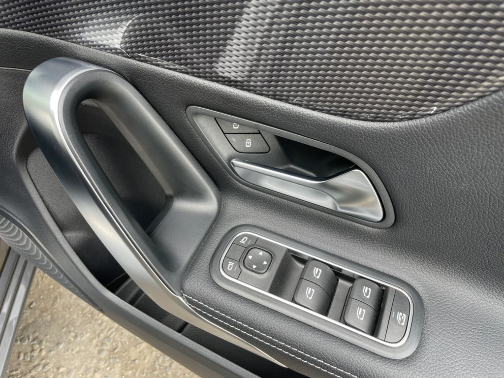 USED 2018 68 MERCEDES-BENZ A-CLASS 1.5 A 180 D SPORT 5d 114 BHP 
