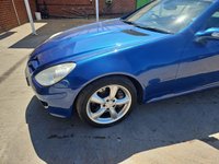 USED 2005 54 MERCEDES-BENZ SLK 3.5 SLK350 2d 269 BHP Convertible