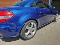 USED 2005 54 MERCEDES-BENZ SLK 3.5 SLK350 2d 269 BHP Convertible