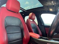 USED 2016 16 JAGUAR F-PACE 3.0 V6 S AWD 5d 296 BHP &pound;4500 IN FACTOYR OPTIONS - PANORAMIC SUNROOF - 22" ALLOY WHEELS - BLACK PACK