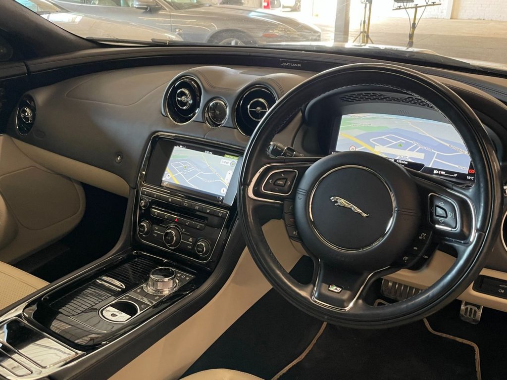 USED 2017 61 JAGUAR XJ 3.0 D V6 R-SPORT 4d 296 BHP 