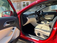 USED 2016 16 MERCEDES-BENZ GLA-CLASS 2.1 GLA 200 D 4MATIC SPORT EXECUTIVE 5d 134 BHP Pan Roof+Stunning Interior+Auto