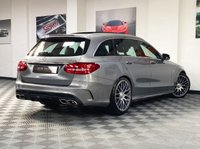 USED 2015 15 MERCEDES-BENZ C-CLASS 4.0 AMG C 63 PREMIUM 5d 469 BHP LOW MILES / PREMIUM PLUS