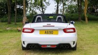 USED 2018 68 ABARTH 124 1.4 T (170) MultiAir 2dr Convertible Auto Euro 6 (Turini 1975 White) !! NATIONWIDE DELIVERY AVAILABLE !!
