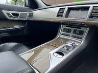 USED 2013 13 JAGUAR XF 3.0 D V6 PREMIUM LUXURY 4d 240 BHP 