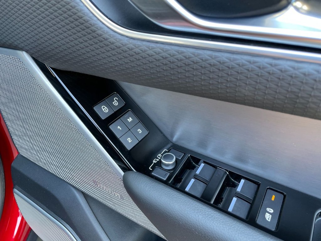 USED 2019 69 LAND ROVER RANGE ROVER VELAR 2.0 R-DYNAMIC SE 5d 178 BHP 