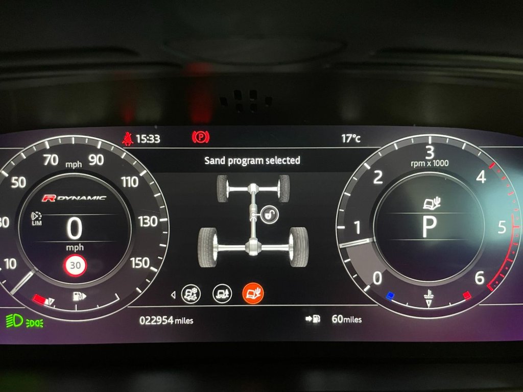 USED 2019 69 LAND ROVER RANGE ROVER VELAR 2.0 R-DYNAMIC SE 5d 178 BHP 