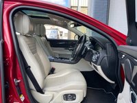 USED 2016 16 JAGUAR XJ 3.0 D V6 PORTFOLIO L 4d 296 BHP 