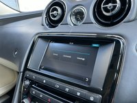 USED 2016 16 JAGUAR XJ 3.0 D V6 PORTFOLIO L 4d 296 BHP 