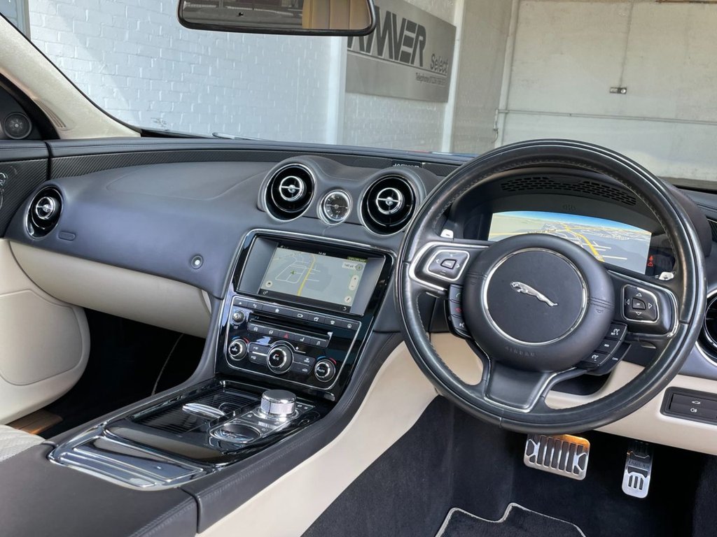 USED 2016 16 JAGUAR XJ 3.0 D V6 PORTFOLIO L 4d 296 BHP 