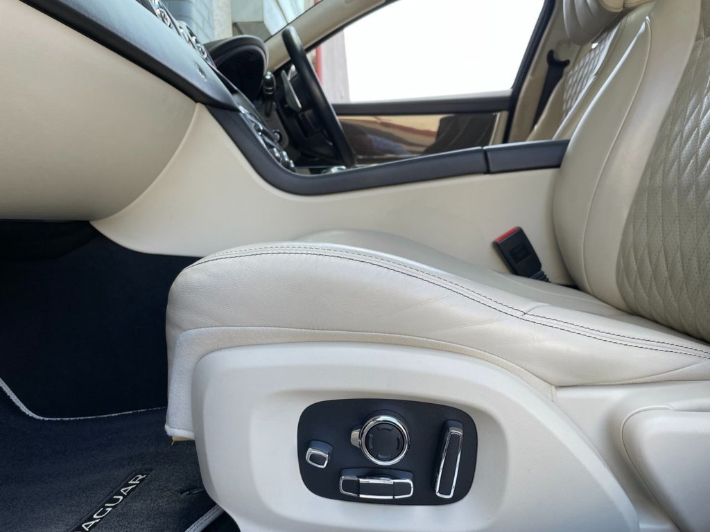 USED 2016 16 JAGUAR XJ 3.0 D V6 PORTFOLIO L 4d 296 BHP 