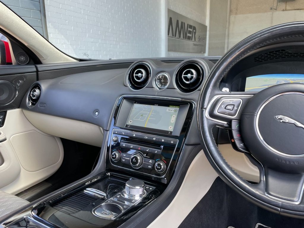 USED 2016 16 JAGUAR XJ 3.0 D V6 PORTFOLIO L 4d 296 BHP 