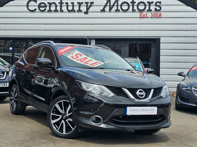 2016 66 Nissan Qashqai 1.5 dCi TEKNA (Smart Vision) 5dr - GLASS ROOF