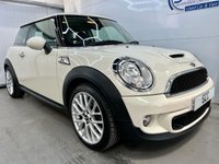 USED 2011 61 MINI HATCH COOPER 1.6 Cooper S Hatchback 3dr Petrol Manual Euro 5 (s/s) (184 ps) DAB,Air Con,6 Service Stamps