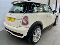 USED 2011 61 MINI HATCH COOPER 1.6 Cooper S Hatchback 3dr Petrol Manual Euro 5 (s/s) (184 ps) DAB,Air Con,6 Service Stamps