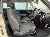 USED 2011 61 MINI HATCH COOPER 1.6 Cooper S Hatchback 3dr Petrol Manual Euro 5 (s/s) (184 ps) DAB,Air Con,6 Service Stamps