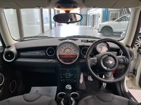 USED 2011 61 MINI HATCH COOPER 1.6 Cooper S Hatchback 3dr Petrol Manual Euro 5 (s/s) (184 ps) DAB,Air Con,6 Service Stamps