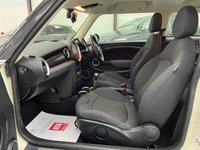 USED 2011 61 MINI HATCH COOPER 1.6 Cooper S Hatchback 3dr Petrol Manual Euro 5 (s/s) (184 ps) DAB,Air Con,6 Service Stamps