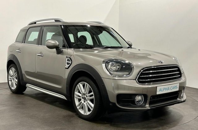 2017 17 MINI Countryman 1.5 COOPER 5d 134 BHP