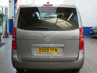 USED 2019 69 HYUNDAI i800 2.5 CRDI SE NAV 5d 134 BHP 8 SEATS SAT NAV HEATED SEATS PARKING SENSORS HYUNDAI WARRANTY TILL SEPTEMBER 2024