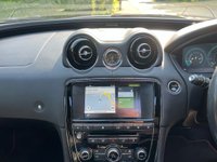 USED 2016 Y JAGUAR XJ 3.0 D V6 R-SPORT 4d 296 BHP 