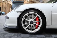 USED 2014 64 PORSCHE 911 3.8 GT3 PDK 2d 475 BHP FULL HISTORY, MAJOR SERVICE AT PORSCHE JUNE 2023, FULL PAINT PROTECTION FILM, AXLE LIFT, SPORTS EXHAUST, LEATHER DASH, ACTIVE SUSPENSION AND PORSCHE WARRANTY.