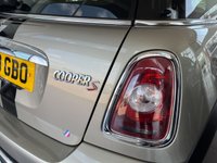 USED 2009 59 MINI HATCH COOPER 1.6 COOPER S 3d 172 BHP BLUETOOTH HANDSFREE - AUTOMATIC A/C -