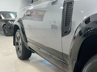 USED 2022 72 LAND ROVER DEFENDER 3.0 X-DYNAMIC SE MHEV 3d 246 BHP URBAN BODY KIT - CARBON BONNET - 1 OWNER FROM NEW & PAN SROOF!!