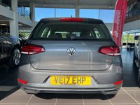 USED 2017 17 VOLKSWAGEN GOLF 1.6 SE NAVIGATION TDI BLUEMOTION TECHNOLOGY DSG 5d 114 BHP 1 FORMER OWNER