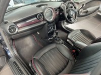 USED 2011 61 MINI CLUBMAN 2.0 COOPER D HAMPTON 5d 110 BHP NAVIGATION - BLUETOOTH HANDSFREE - PANORAMIC SUNROOF - REAR PARK ASSIST - HEATED FRONT SEATS