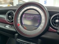 USED 2011 61 MINI CLUBMAN 2.0 COOPER D HAMPTON 5d 110 BHP NAVIGATION - BLUETOOTH HANDSFREE - PANORAMIC SUNROOF - REAR PARK ASSIST - HEATED FRONT SEATS